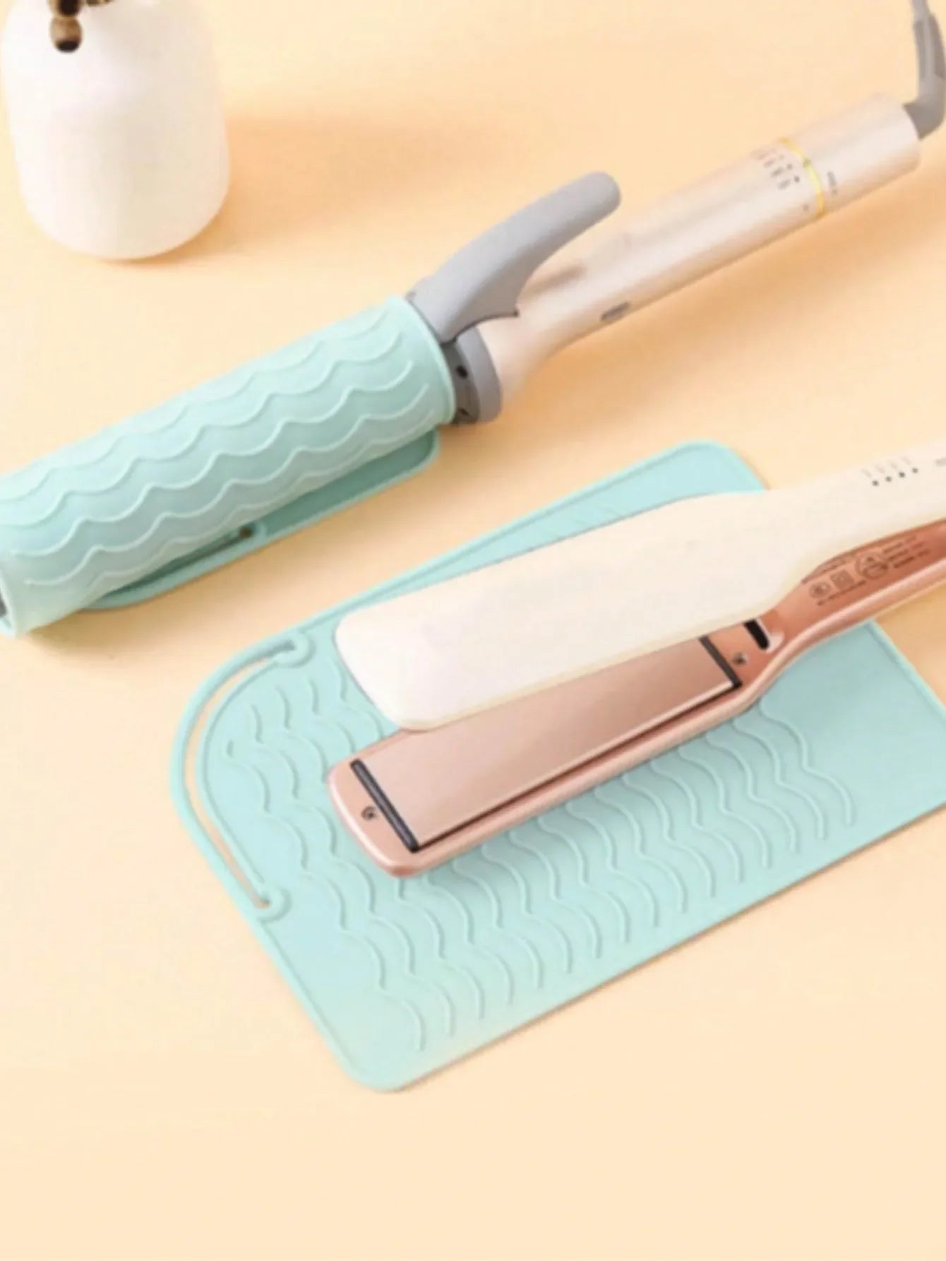 Portable Silicone Heat Resistant Mat for Curling & Flat Irons
